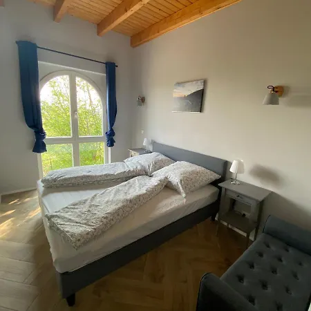 Weinbergshaus Mit Blick Auf's Wasser Casa de Férias Salzatal